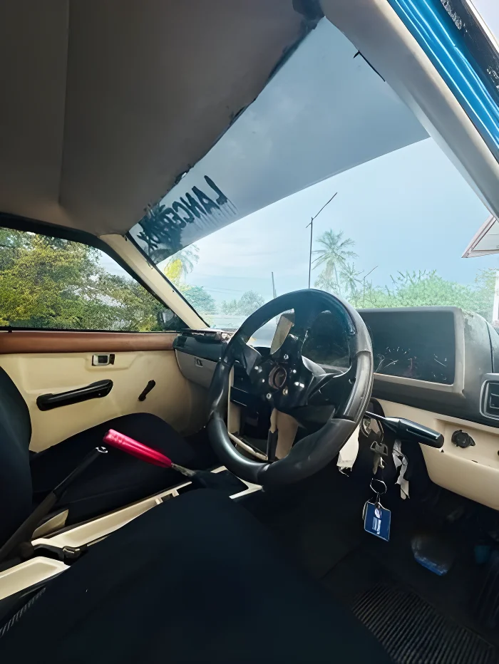 Thumbnail 3 background