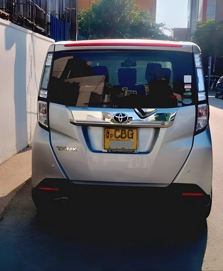 Thumbnail 4 background