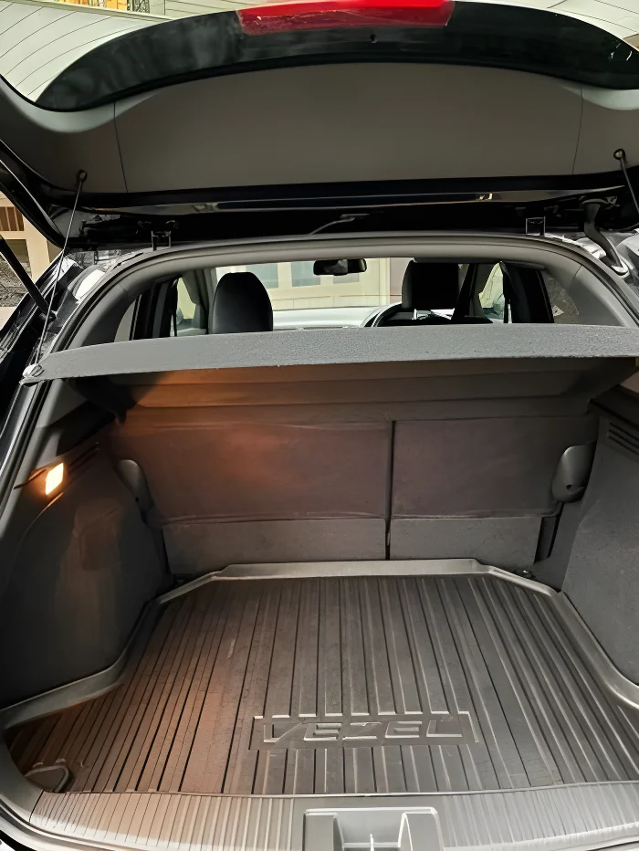 Thumbnail 3 background