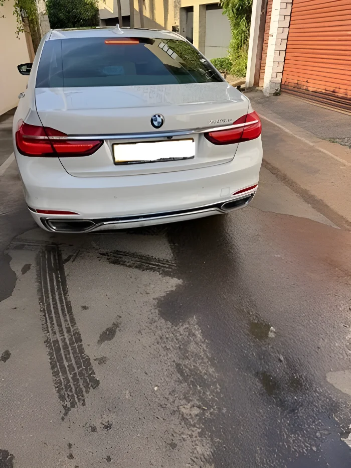 Thumbnail 4 background