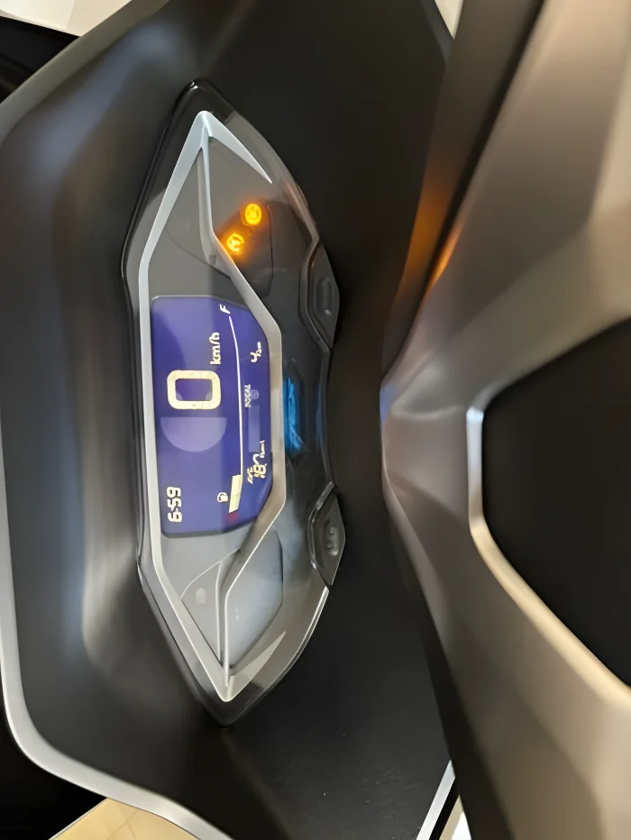 Thumbnail 3 background