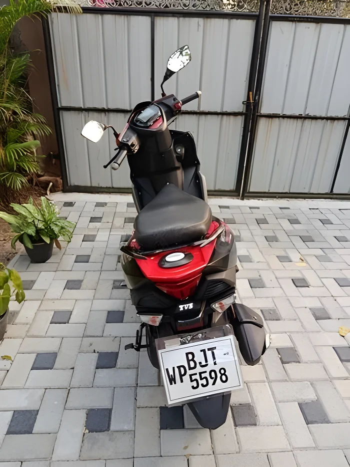 Thumbnail 4 background