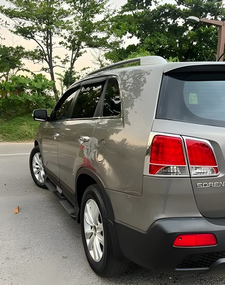 Thumbnail 4 background