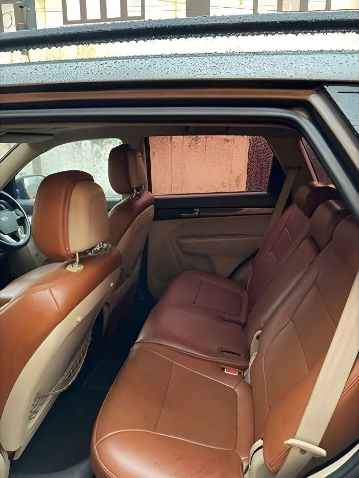 Thumbnail 2 background