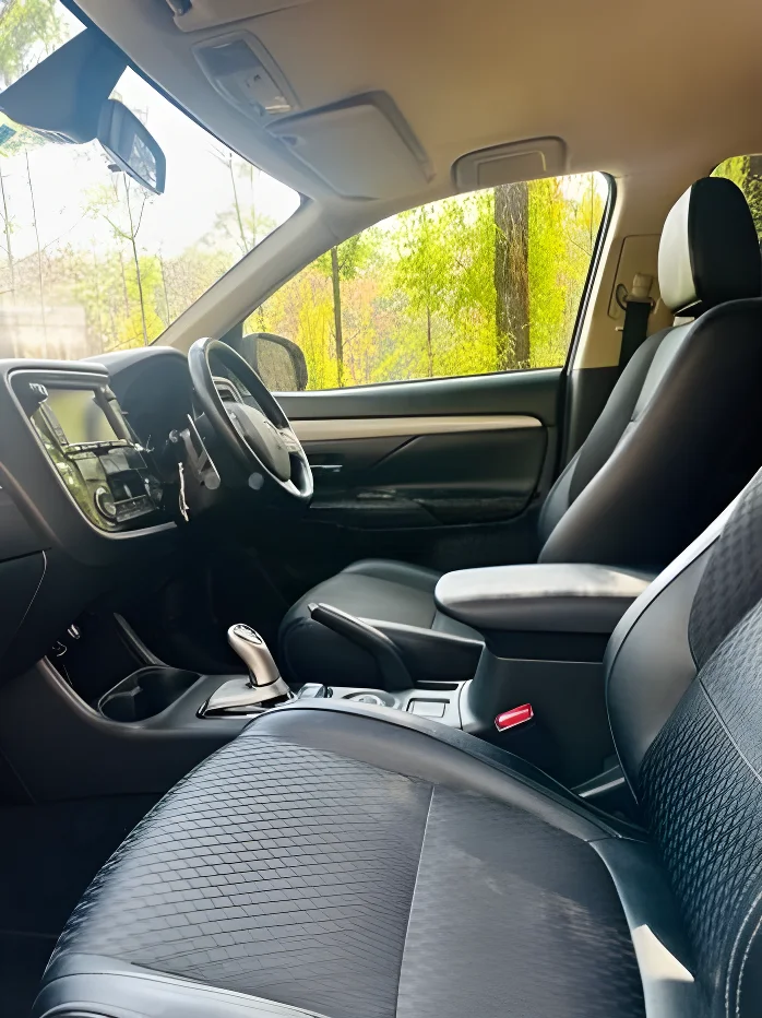 Thumbnail 2 background