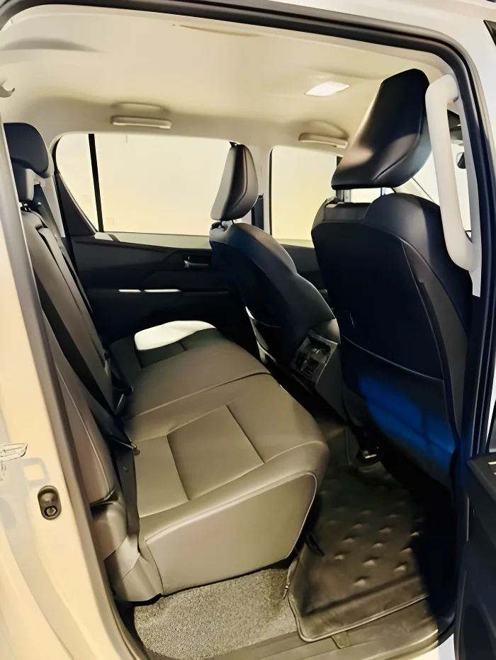 Thumbnail 2 background