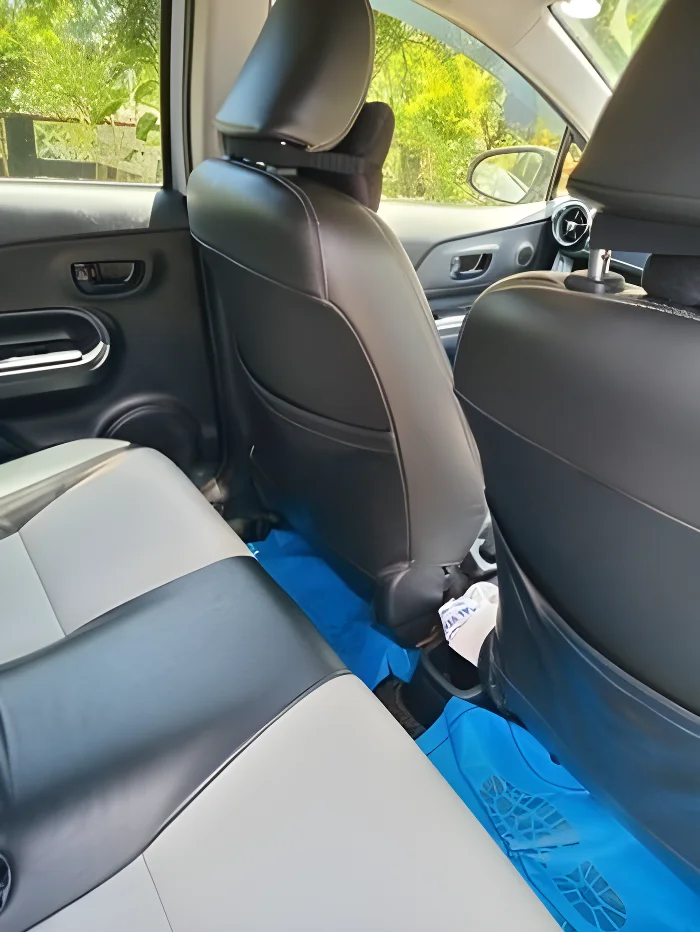 Thumbnail 3 background