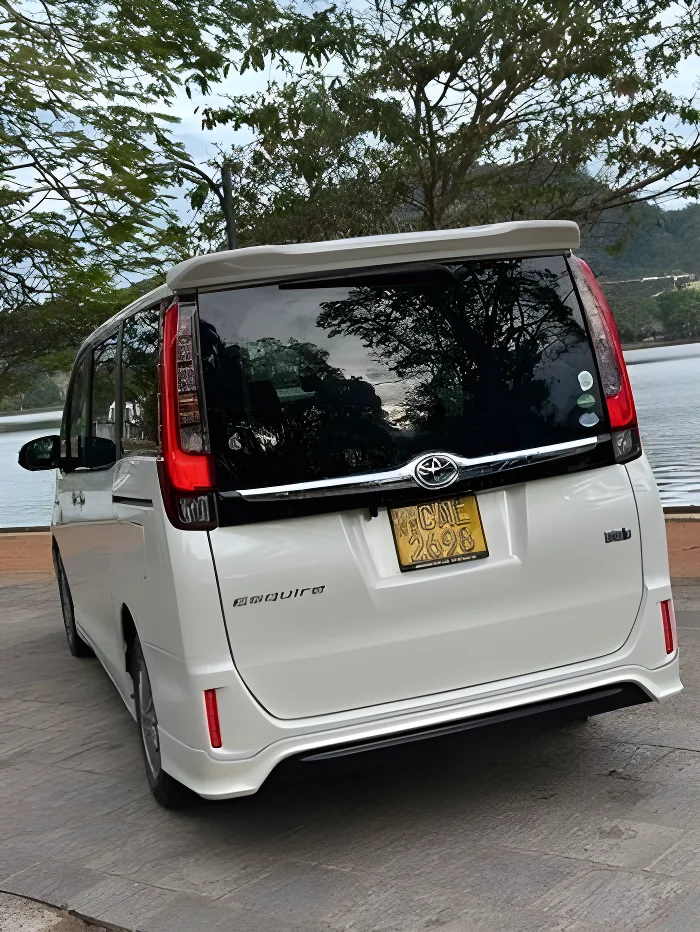 Thumbnail 4 background