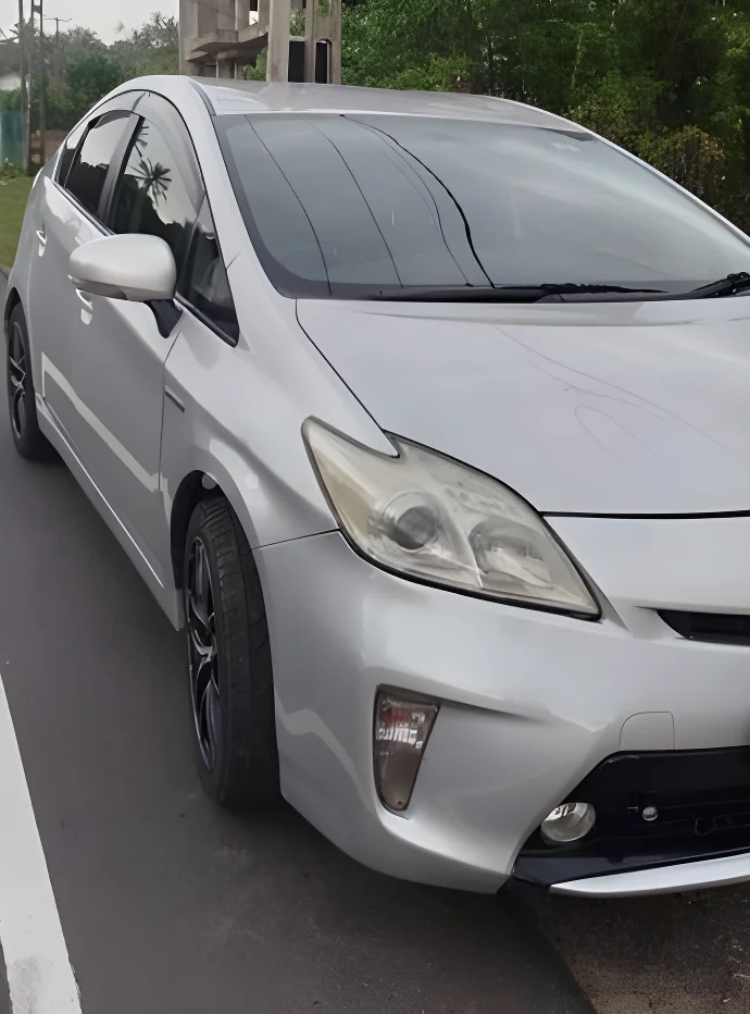 Thumbnail 2 background