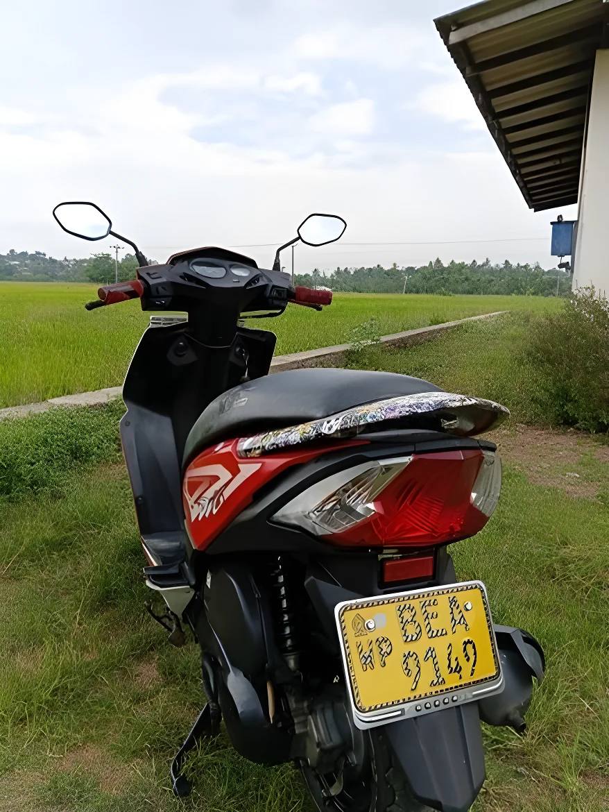 Thumbnail 4 background