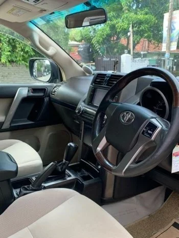 Thumbnail 2 background