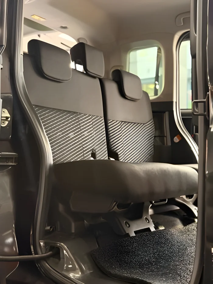 Thumbnail 2 background