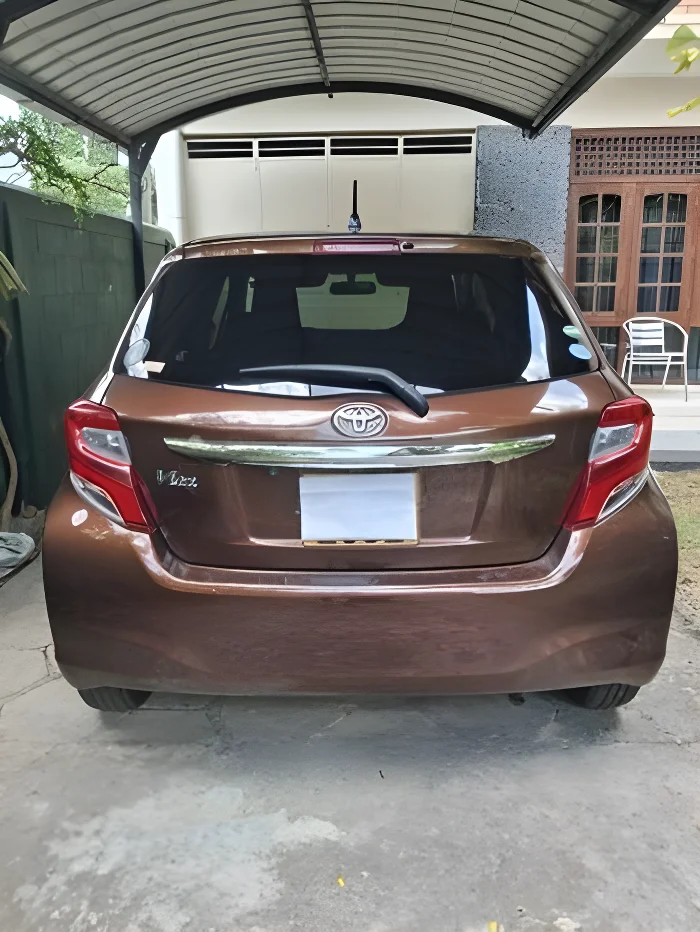 Thumbnail 4 background