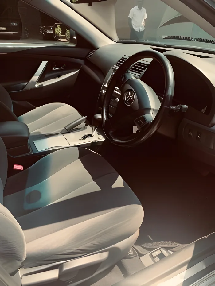 Thumbnail 2 background