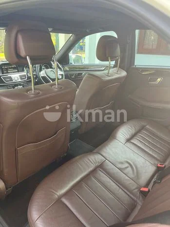 Thumbnail 3 background