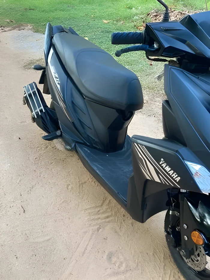 Thumbnail 1 background