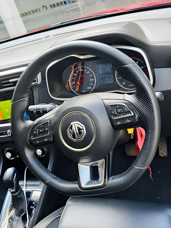 Thumbnail 3 background