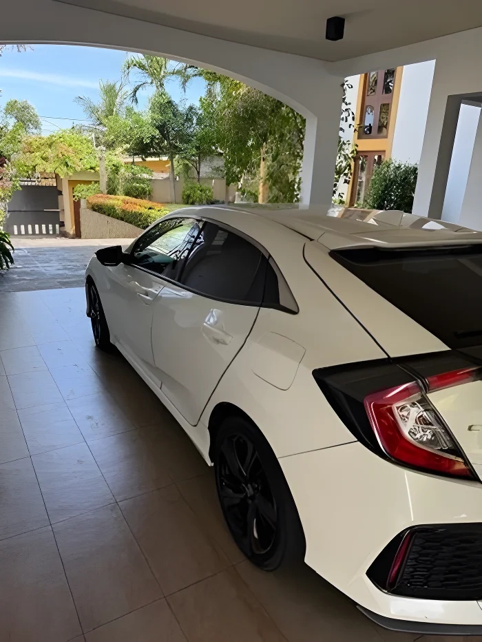 Thumbnail 3 background