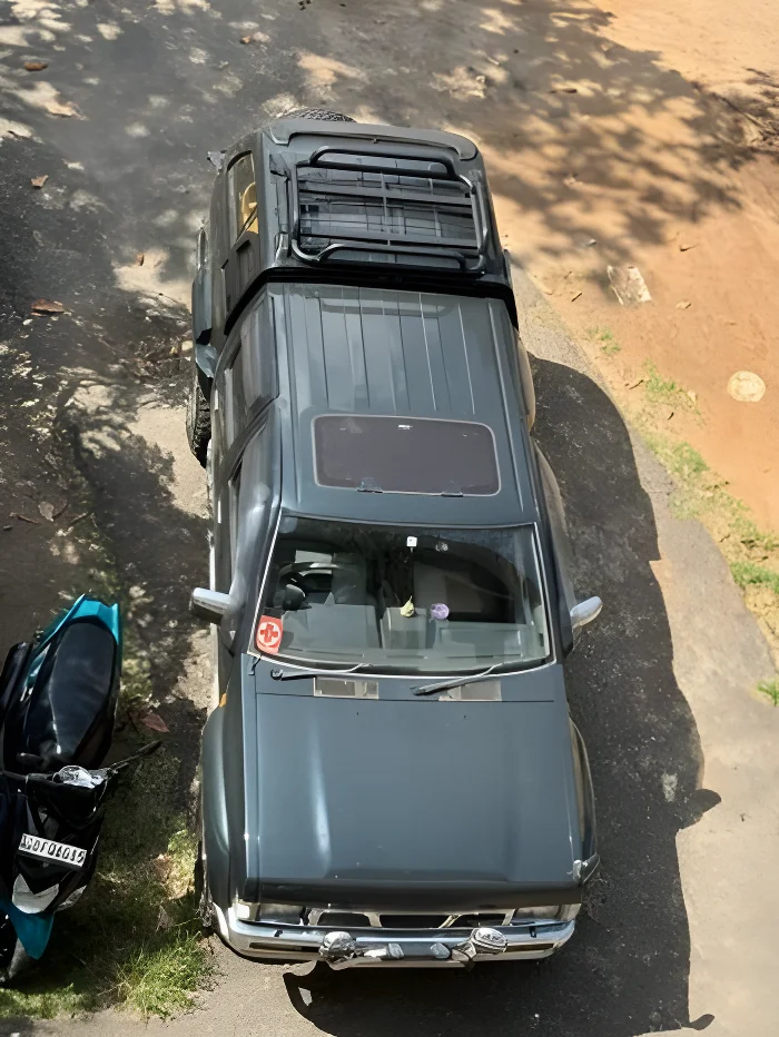 Thumbnail 4 background