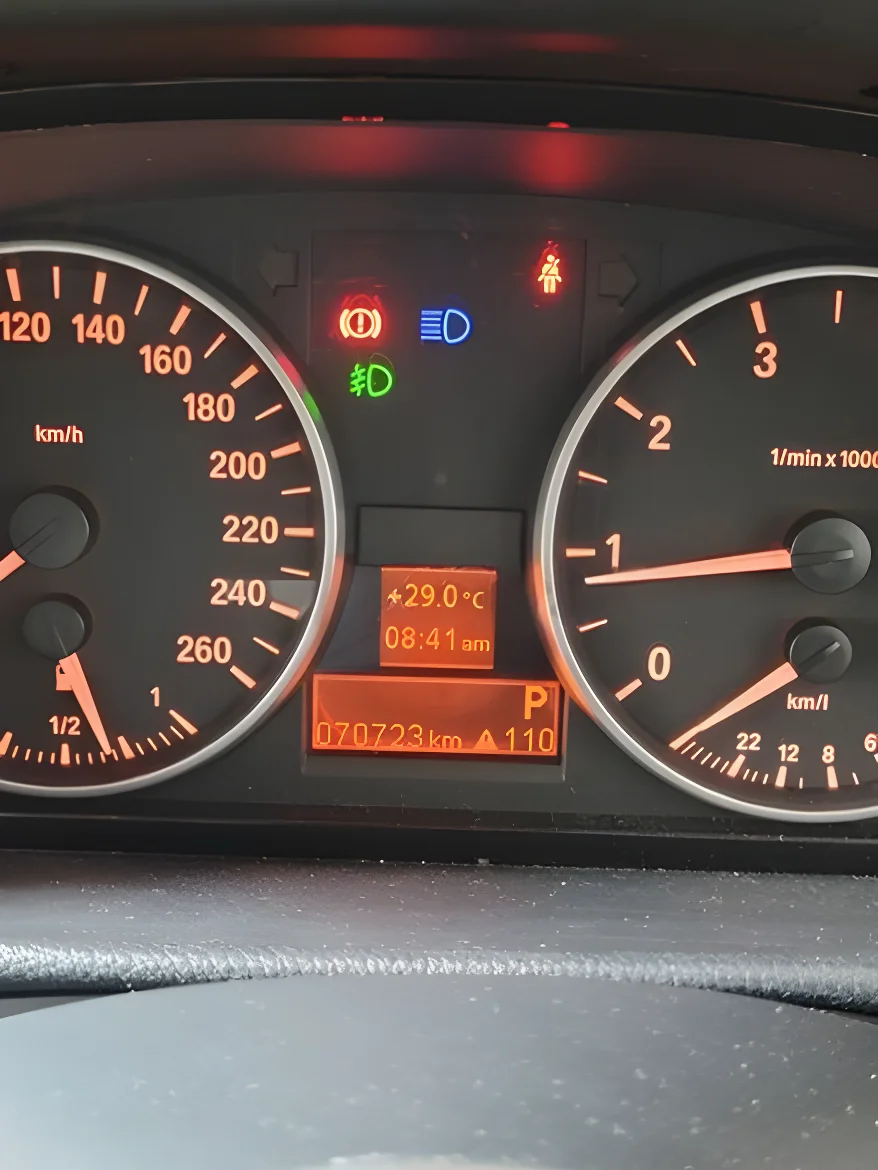 Thumbnail 3 background