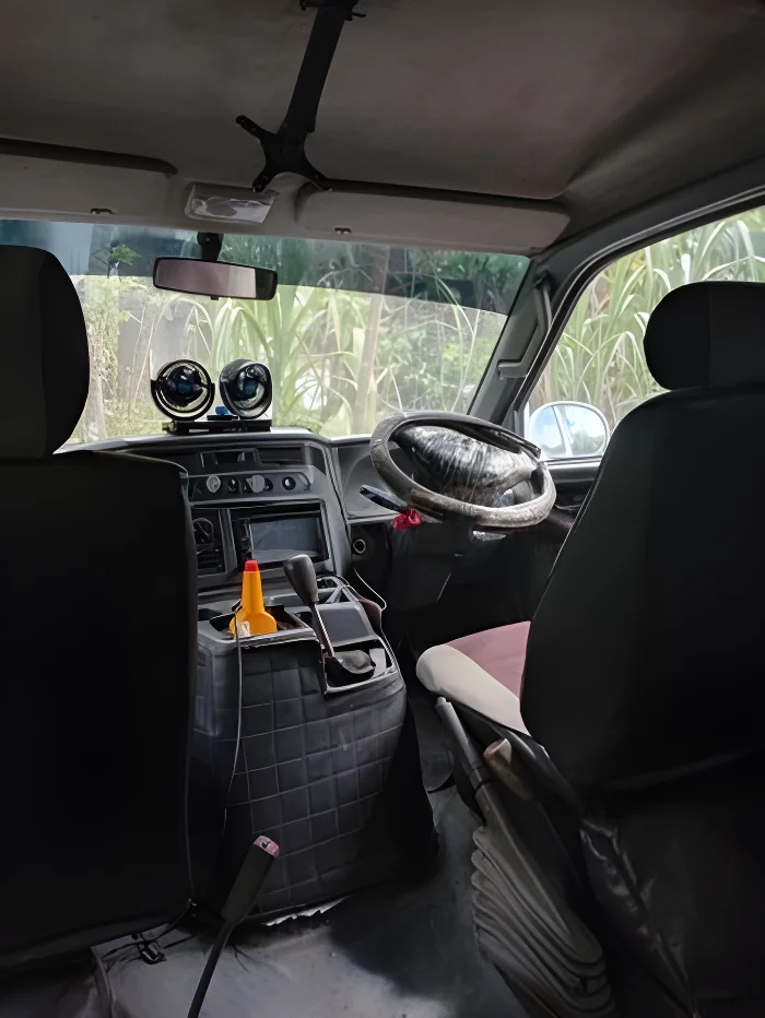 Thumbnail 3 background