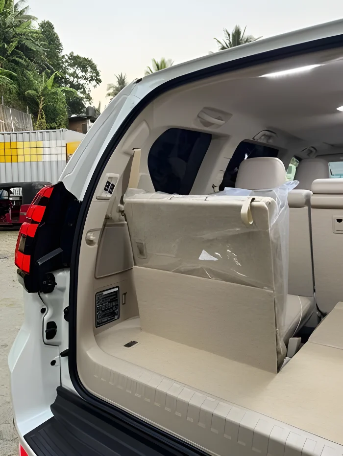 Thumbnail 2 background