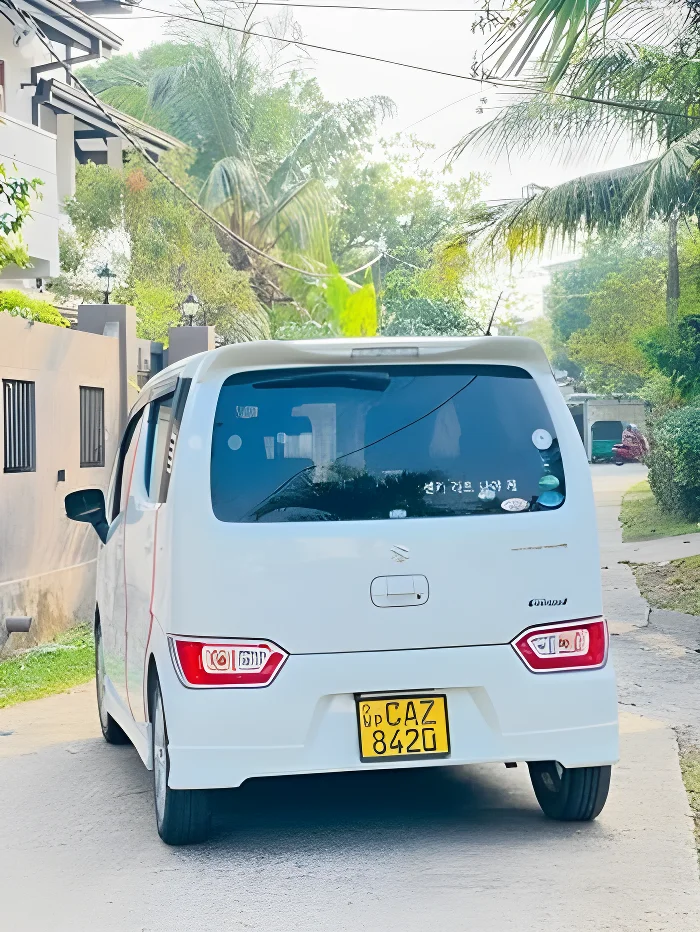 Thumbnail 3 background