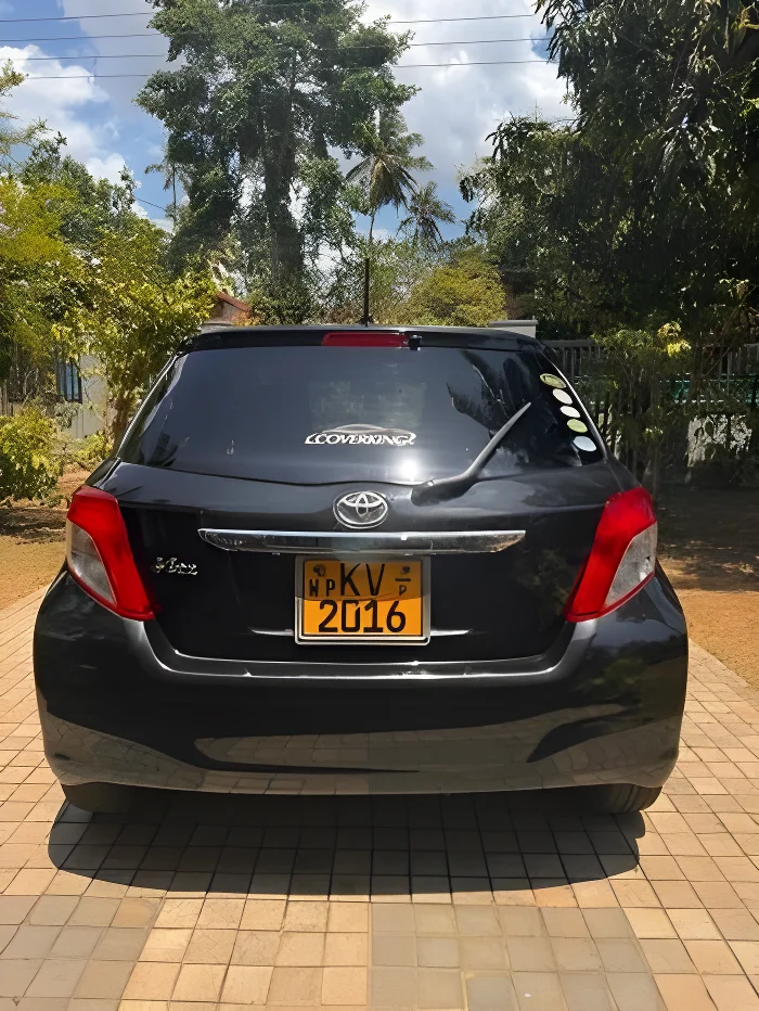 Thumbnail 4 background