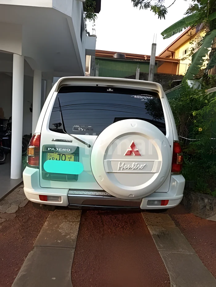 Thumbnail 4 background