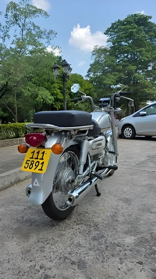 Thumbnail 4 background