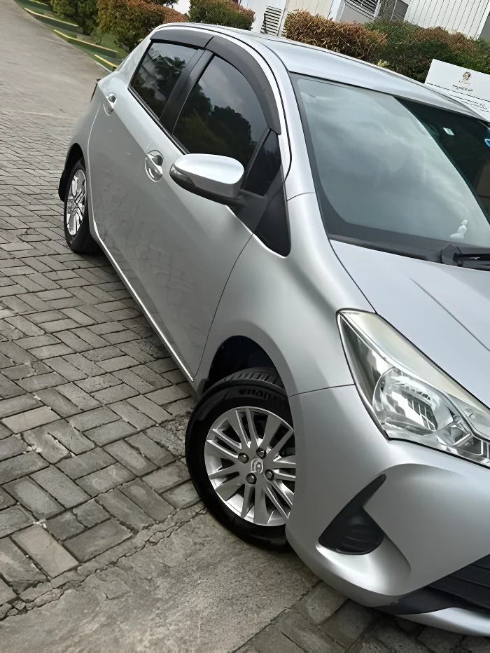 Thumbnail 1 background