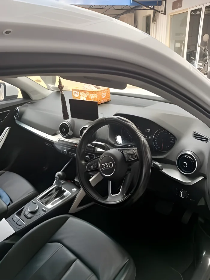 Thumbnail 2 background