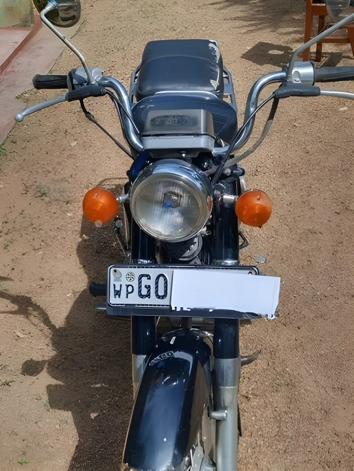 Thumbnail 3 background