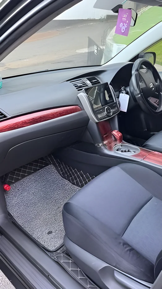 Thumbnail 2 background