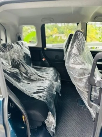 Thumbnail 2 background