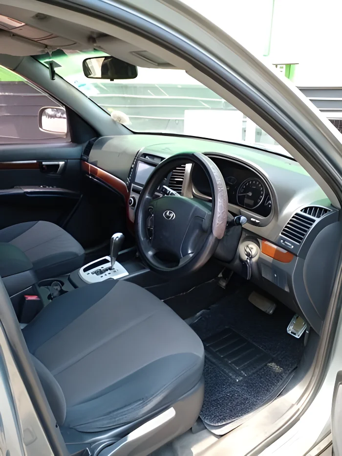 Thumbnail 3 background