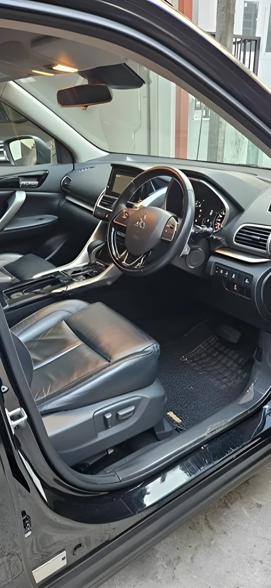 Thumbnail 3 background