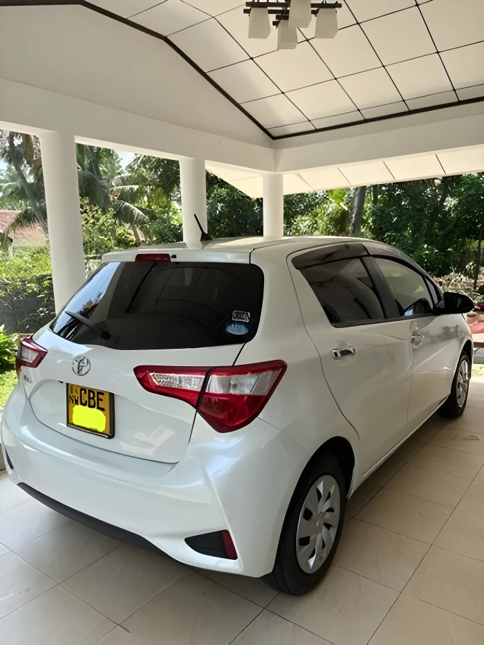 Thumbnail 4 background