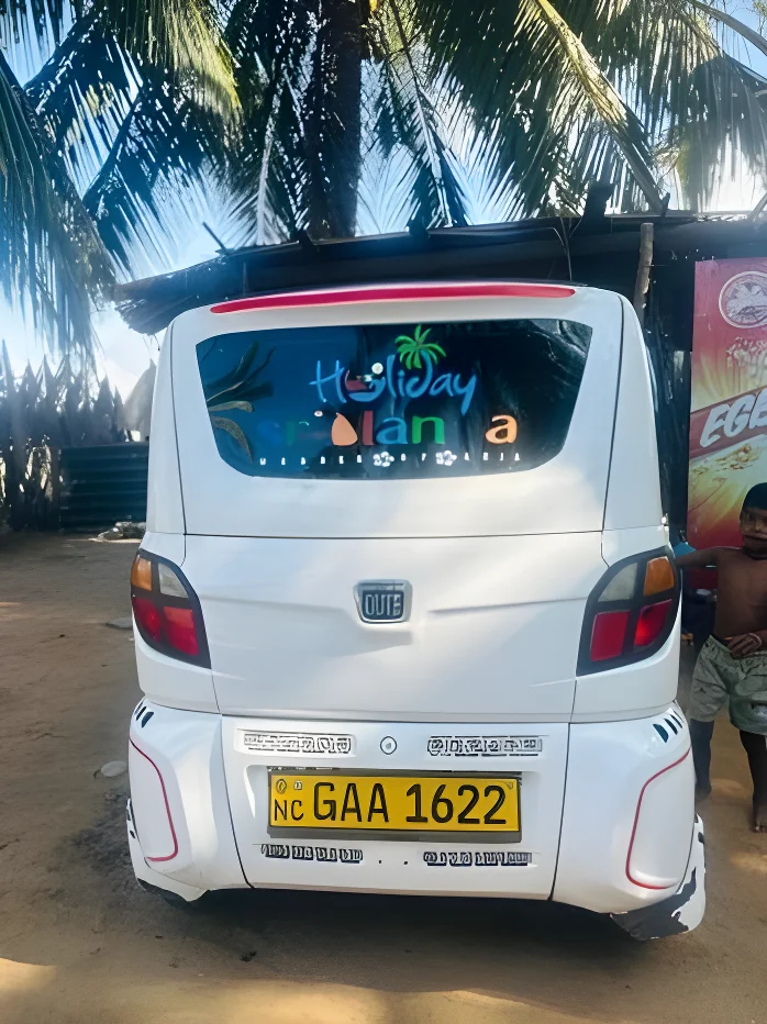 Thumbnail 4 background