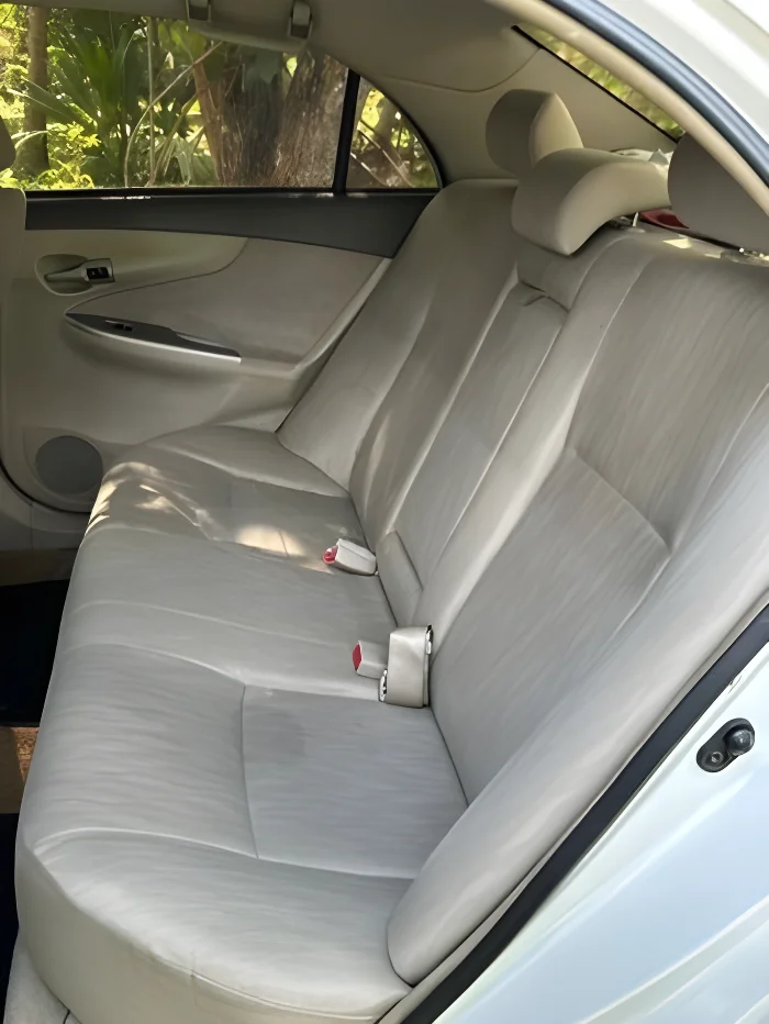 Thumbnail 3 background