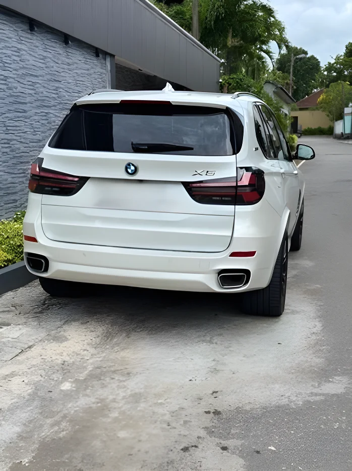 Thumbnail 4 background