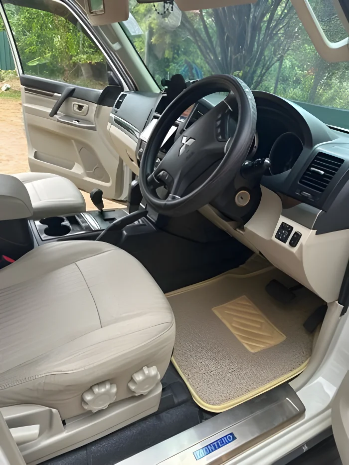 Thumbnail 3 background