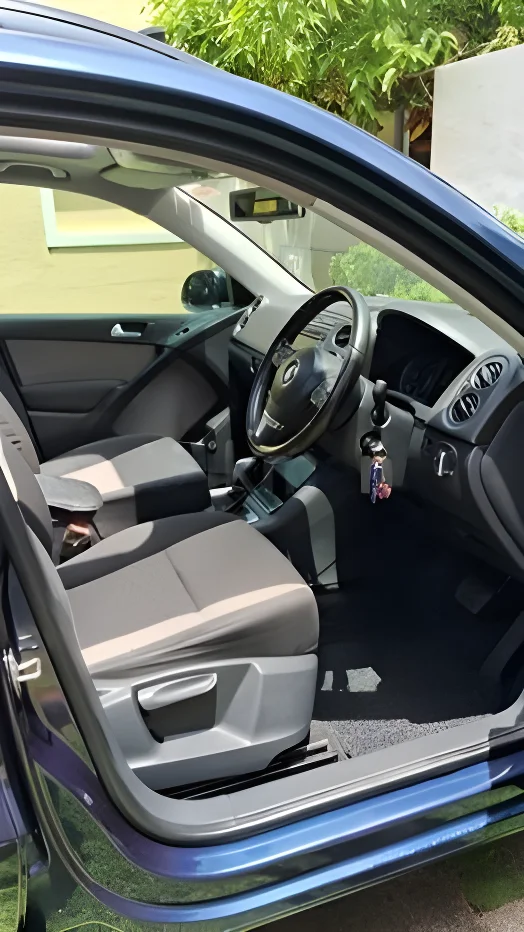 Thumbnail 1 background