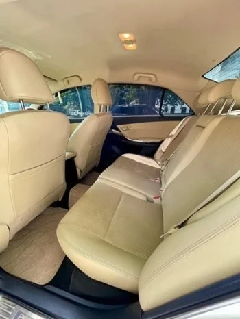 Thumbnail 3 background