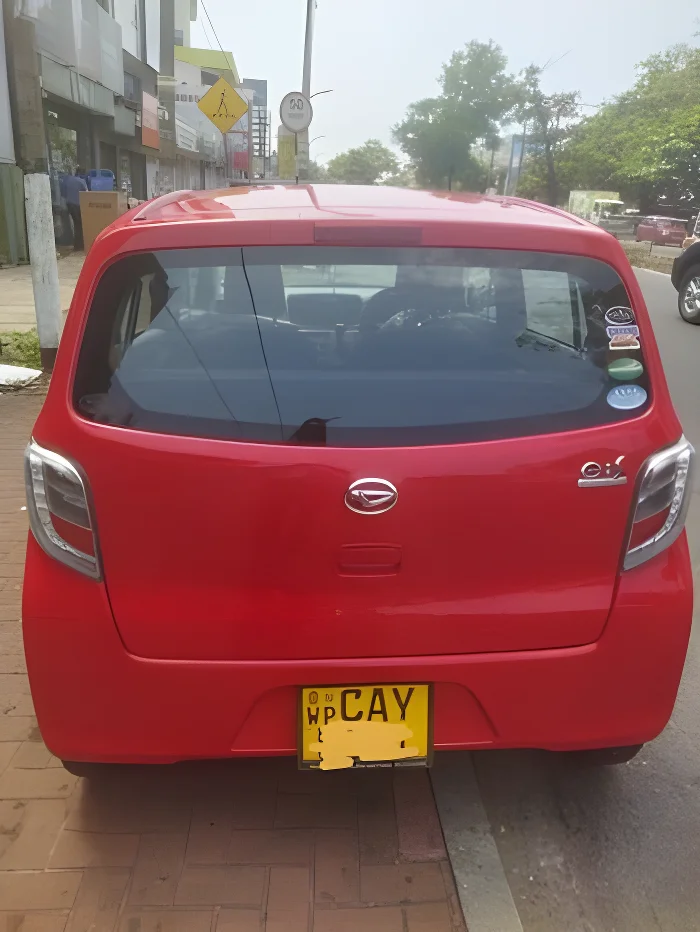 Thumbnail 4 background