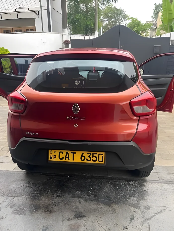 Thumbnail 4 background