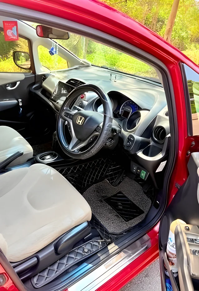 Thumbnail 2 background