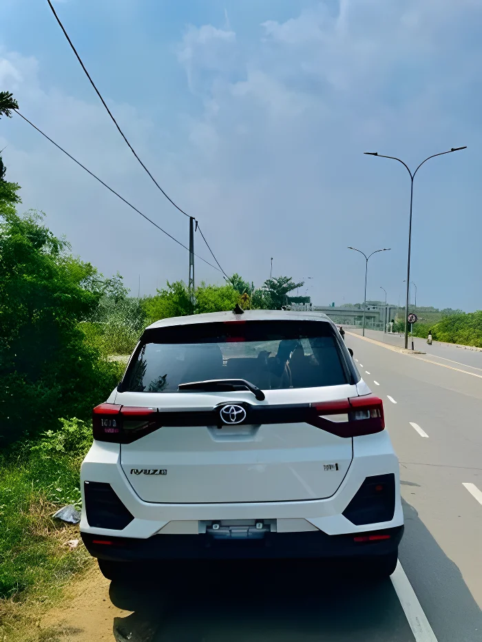 Thumbnail 4 background