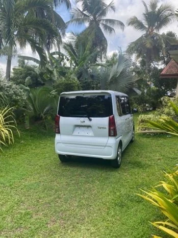 Thumbnail 4 background