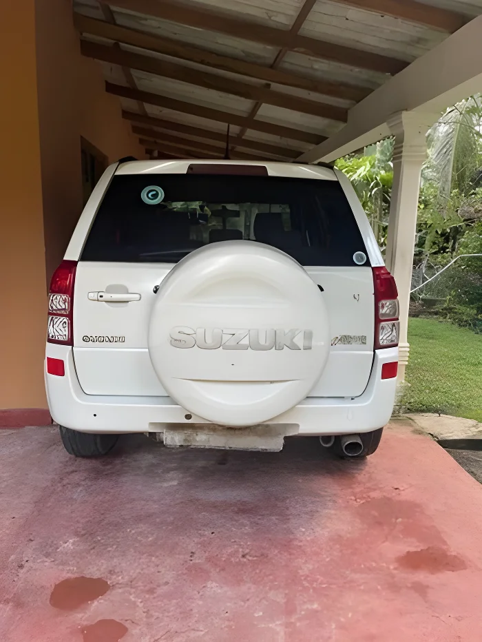 Thumbnail 3 background